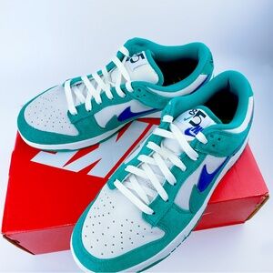 Nike Dunk Low SE “Neptune Green” Sail Women's Size 10.5 / Men's 9